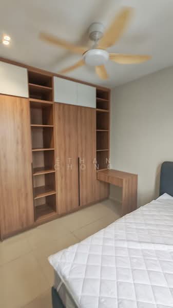 Servis Apartment untuk Disewa di Seiring Residensi - Ethan Chong - Bedroom - PropertyGuru.com.my