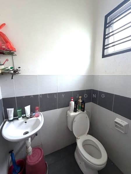 2-storey Terraced House for Sale in Setia Eco Gardens (Gelang Patah) - Janlly Jong - Bathroom - PropertyGuru.com.my