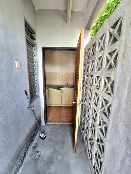 Apartment for Sale at Camelia Court - Fauzan bin Sahrom - PropertyGuru.com.my