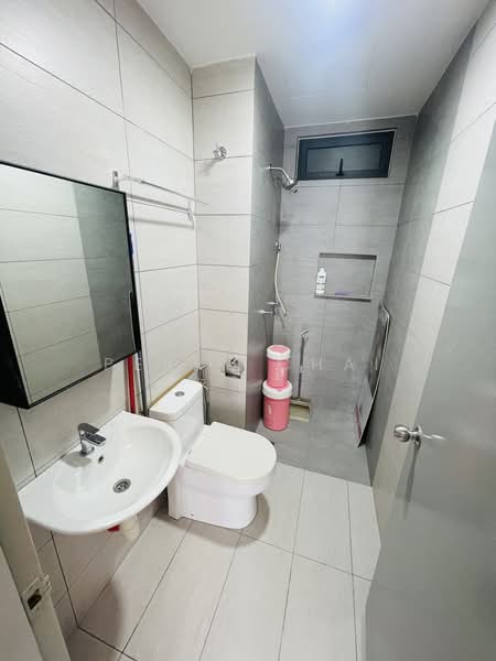 Servis Apartment untuk Disewa di KL Traders Square - Perry Chai - Bathroom - PropertyGuru.com.my