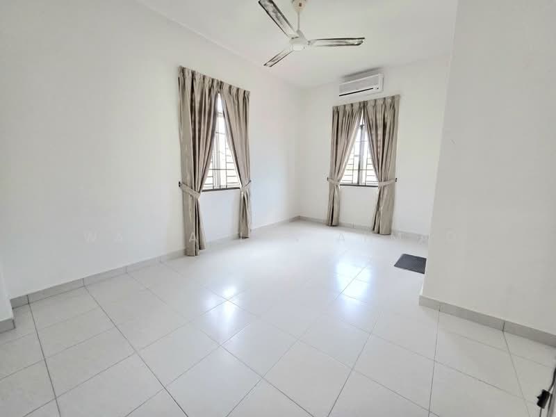 Rumah Berkembar untuk Dijual di Taman Srikandi (Telok Panglima Garang) - Wan Azlan Ahmad - PropertyGuru.com.my