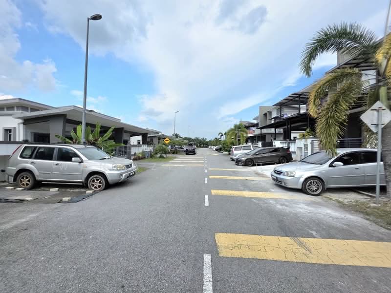 Rumah Berkembar untuk Dijual di Taman Srikandi (Telok Panglima Garang) - Wan Azlan Ahmad - PropertyGuru.com.my