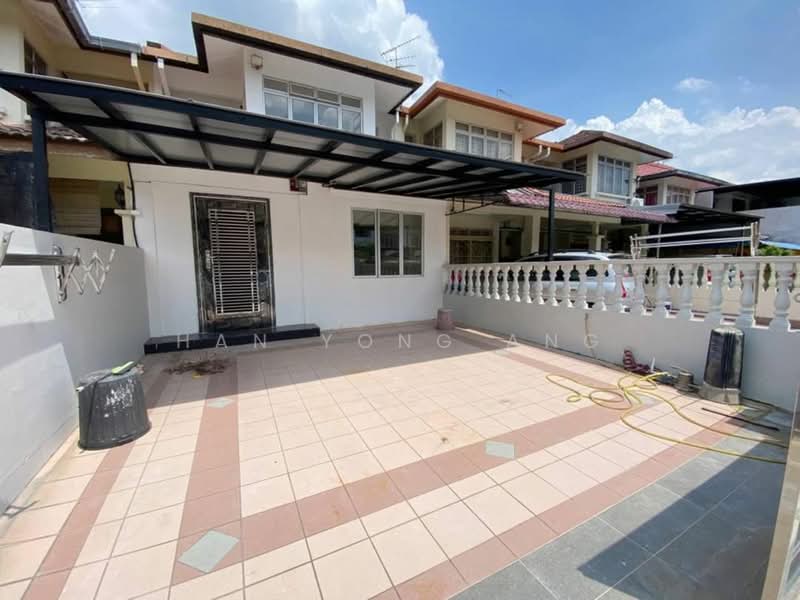 2-storey Terraced House for Sale in Johor Bahru (Johor) - Han Yong Ang - Exterior - PropertyGuru.com.my