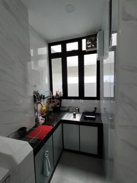 Service Residence for Sale at 8Scape Residence @ Sutera - Jonathan Lee - Kitchen - PropertyGuru.com.my