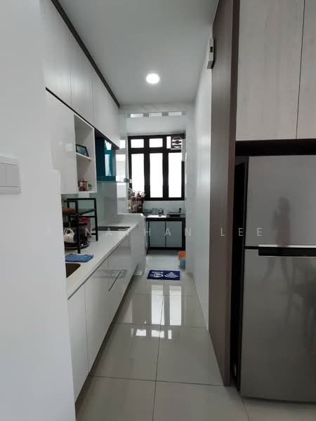 Service Residence for Sale at 8Scape Residence @ Sutera - Jonathan Lee - Kitchen - PropertyGuru.com.my