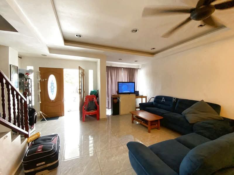 Rumah Teres 2 Tingkat untuk Dijual di Puncak Alam (Selangor) - Hazeman Omar - Living Room - PropertyGuru.com.my