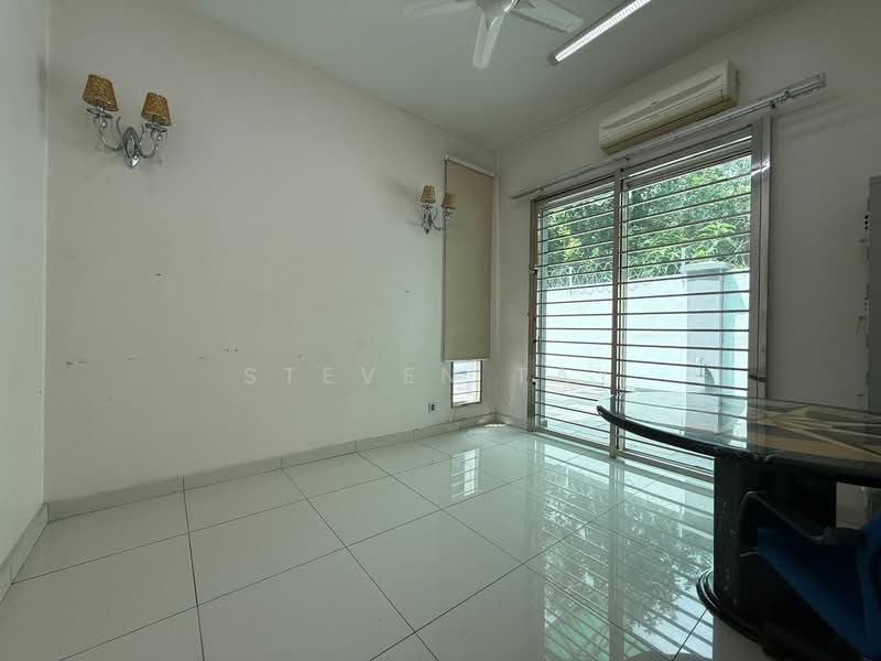 Bungalow for Sale in Seri Kembangan (Selangor) - Steven Tay - Living Room - PropertyGuru.com.my