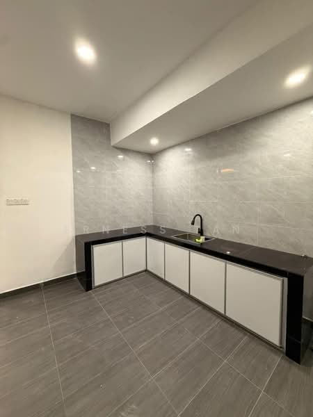2-storey Terraced House for Sale in Taman Universiti (Skudai) - Erness Tan - Kitchen - PropertyGuru.com.my