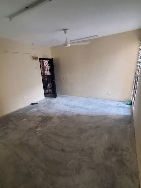 Flat for Rent at Pangsapuri Sri Indah - Uswani Mazuwan - Interior - PropertyGuru.com.my