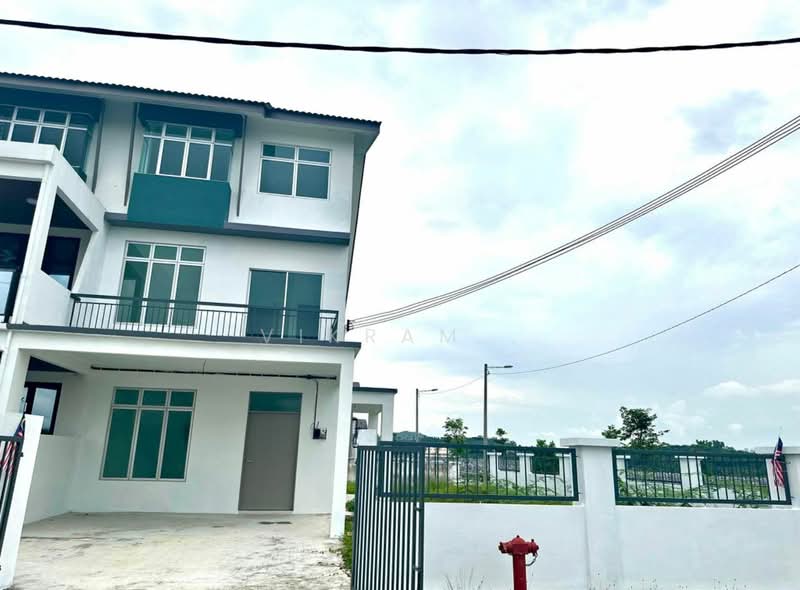 3-storey Terraced House for Sale in Taman Kundang Jaya (Rawang) - Vikram . - Exterior - PropertyGuru.com.my