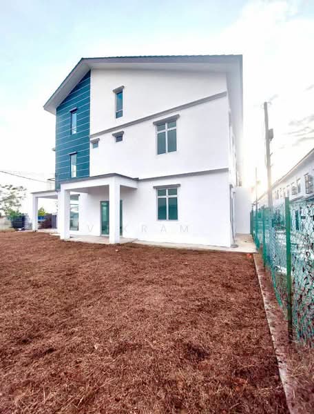 3-storey Terraced House for Sale in Taman Kundang Jaya (Rawang) - Vikram . - Exterior - PropertyGuru.com.my