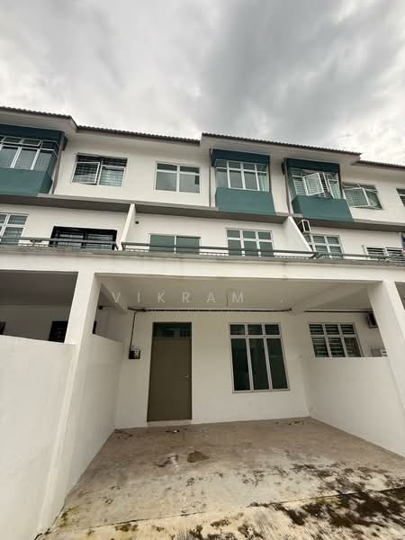 3-storey Terraced House for Sale in Taman Kundang Jaya (Rawang) - Vikram . - Exterior - PropertyGuru.com.my