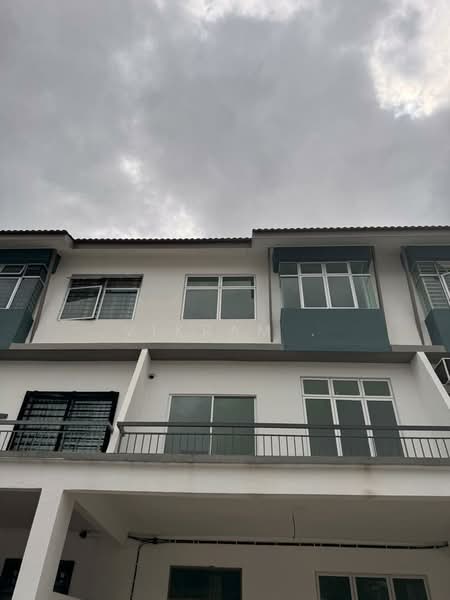 3-storey Terraced House for Sale in Taman Kundang Jaya (Rawang) - Vikram . - Exterior - PropertyGuru.com.my