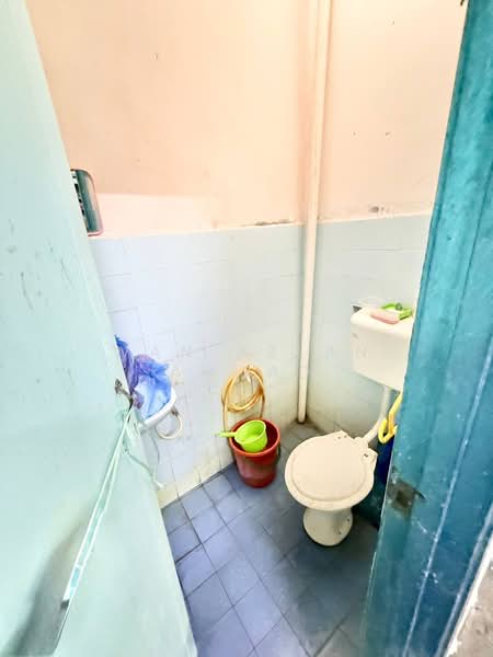 1-storey Terraced House for Sale in Taman Perwira (Telok Panglima Garang) - Wan Azlan Ahmad - PropertyGuru.com.my