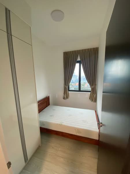 Kondominium untuk Disewa di Setia Sky 88 - Edwin Tay - Bedroom 2 - PropertyGuru.com.my