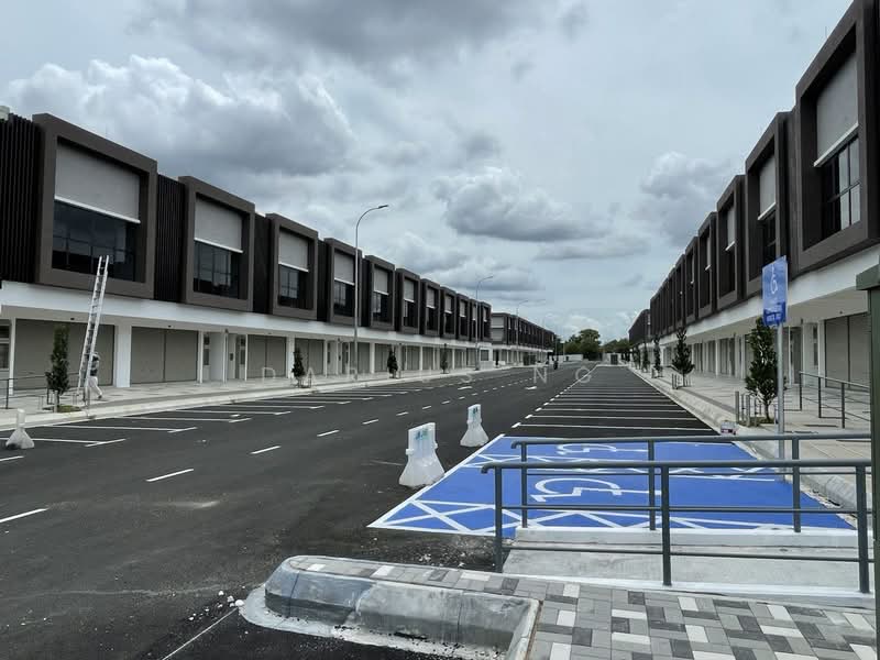 Shop for Rent in Seremban (Negeri Sembilan) - Darius Ng - Exterior - PropertyGuru.com.my