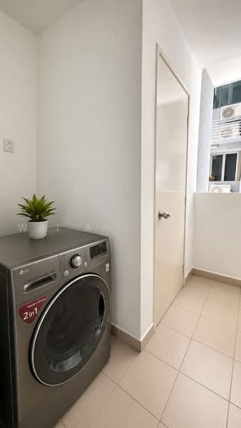 Kondominium untuk Dijual di Riverville Residences - Wai Ann Teng - Balcony - PropertyGuru.com.my