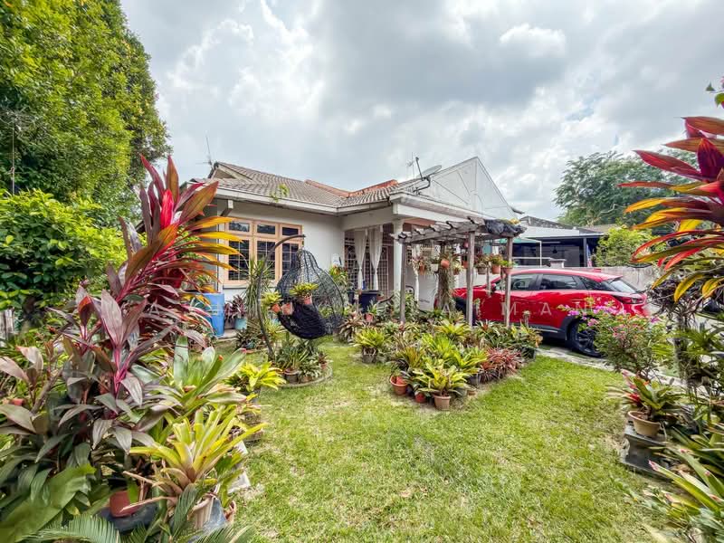 Rumah Teres 1 Tingkat untuk Dijual di Seksyen 18 (Shah Alam) - Yasmin Sulaiman - Exterior - PropertyGuru.com.my