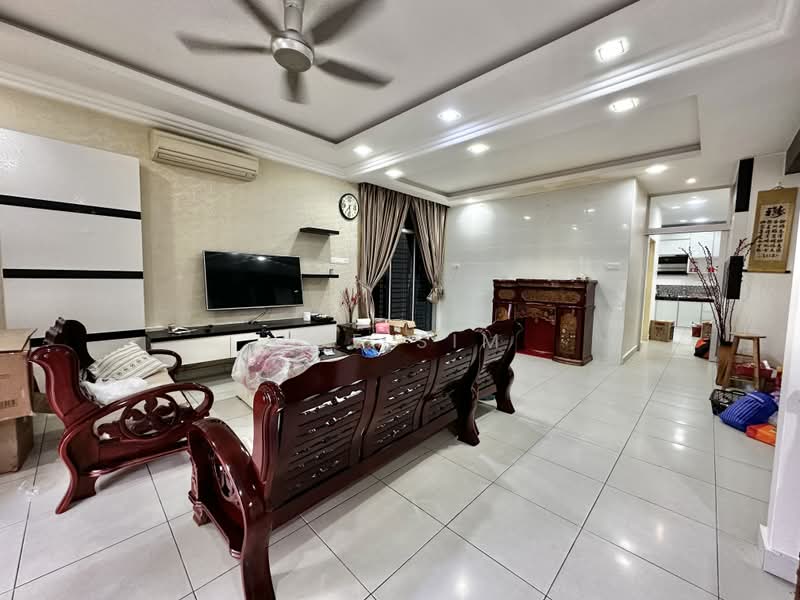 Cluster House for Rent in Taman Daiman Jaya (Kota Tinggi) - Joe Sim - Living Room - PropertyGuru.com.my