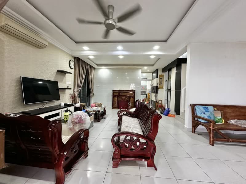 Cluster House for Rent in Taman Daiman Jaya (Kota Tinggi) - Joe Sim - Living Room - PropertyGuru.com.my