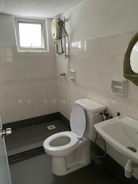 Condominium for Rent at Pantai Hillpark 2 - Ng Hon Keong - Bathroom - PropertyGuru.com.my