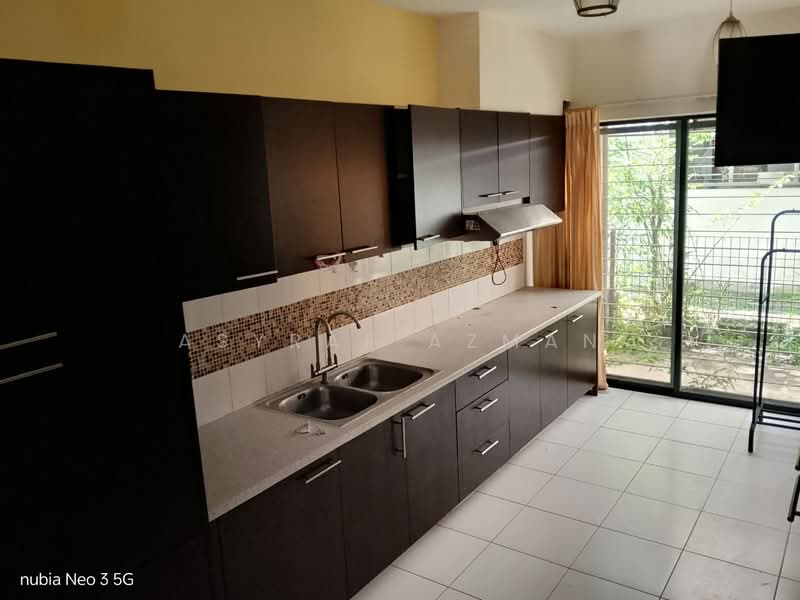 3-storey Terraced House for Sale in Sungai Besi (Kuala Lumpur) - Asyraf Azman - Kitchen - PropertyGuru.com.my