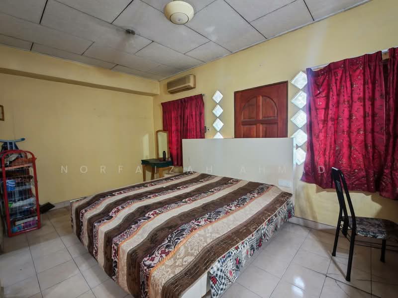2-storey Terraced House for Sale in TAMAN PUCHONG UTAMA (Puchong) - Norfaizah Ahmad - Bedroom - PropertyGuru.com.my