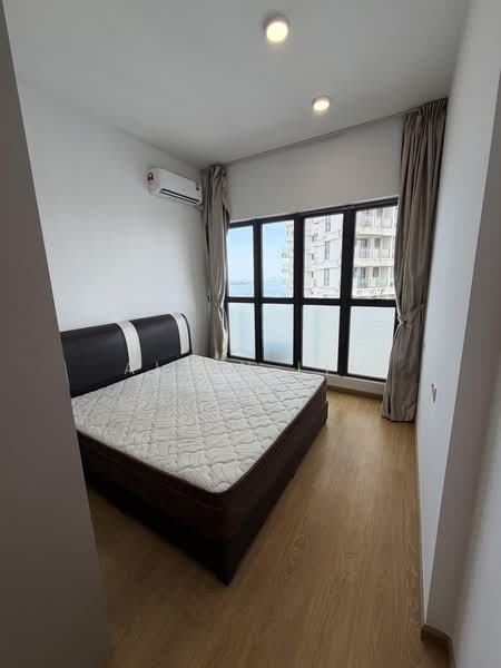 Condominium for Rent at Royal Strand @ Country Garden Danga Bay - Alvin Lim - Bedroom - PropertyGuru.com.my