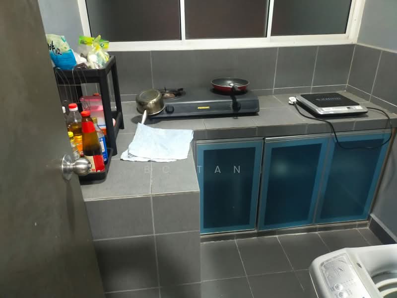 Condominium for Rent at The Henge - BC TAN - Kitchen - PropertyGuru.com.my