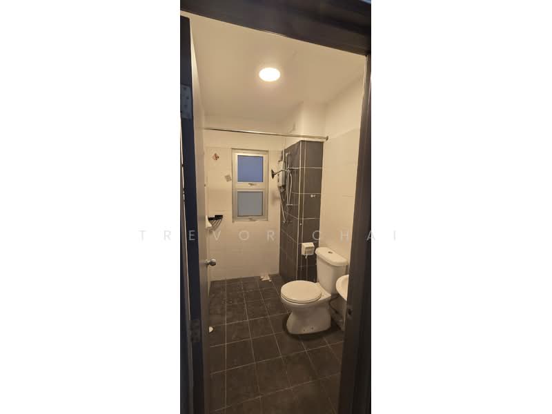 Servis Apartment untuk Disewa di Saville @ Kajang - Trevor Chai - Bathroom - PropertyGuru.com.my