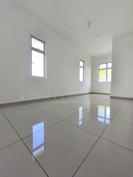 2-storey Terraced House for Sale in Bandar Rimbayu (Telok Panglima Garang) - Michelle Lee - Interior - PropertyGuru.com.my
