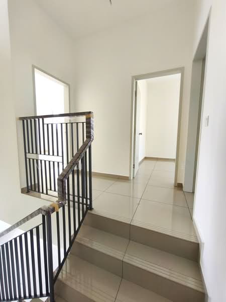 2-storey Terraced House for Sale in Bandar Rimbayu (Telok Panglima Garang) - Michelle Lee - Interior - PropertyGuru.com.my