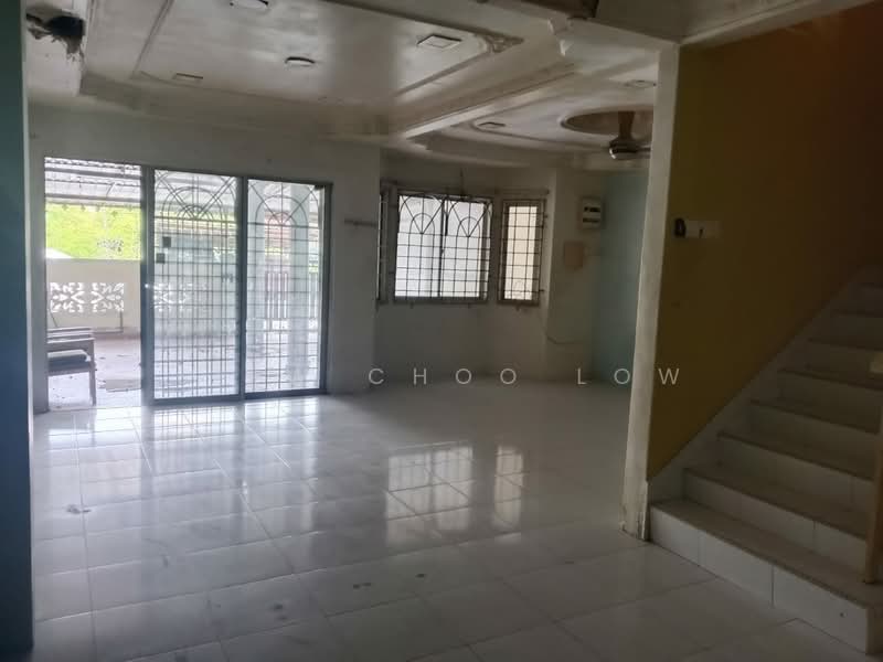2-storey Terraced House for Sale in Taman Tanjung Minyak (Tanjong Minyak) - Mary Low - Living Room - PropertyGuru.com.my