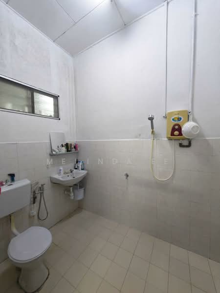 Bungalow for Sale in Taman Skudai Baru (Skudai) - Melinda Ee - Bathroom - PropertyGuru.com.my