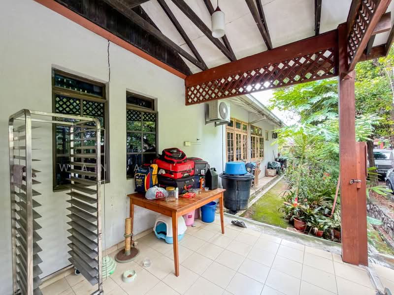 Rumah Teres 1 Tingkat untuk Dijual di Seksyen 18 (Shah Alam) - Wan Azlan Ahmad - PropertyGuru.com.my
