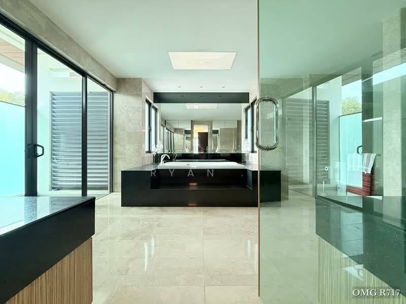 Rumah Teres 3 Tingkat untuk Disewa di Setia Alam (Selangor) - Ryan . - Bathroom - PropertyGuru.com.my