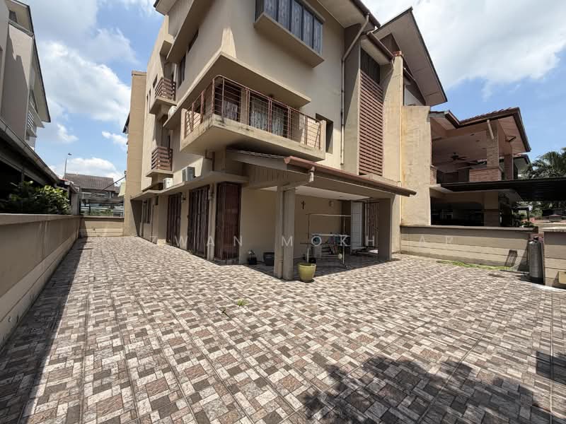 Semi-Detached House for Sale in Laman Residen Kipark Sri Utara (Batu Caves) - Hazwan Mokhtar - PropertyGuru.com.my