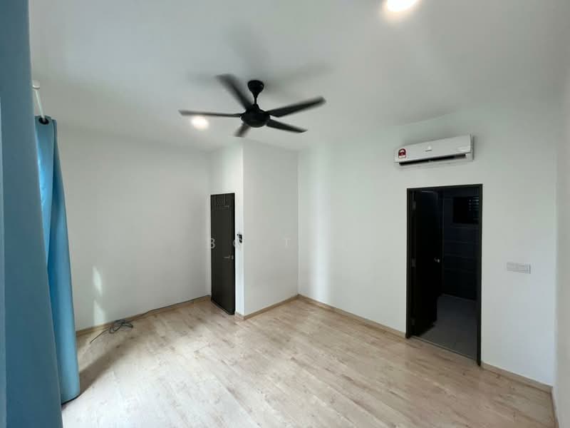 Condominium for Rent at The Henge - BC TAN - Bedroom - PropertyGuru.com.my