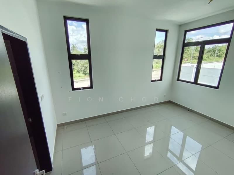 Rumah Teres 2 Tingkat untuk Dijual di Taman Pelangi Indah (Ulu Tiram) - Fion Choo - PropertyGuru.com.my