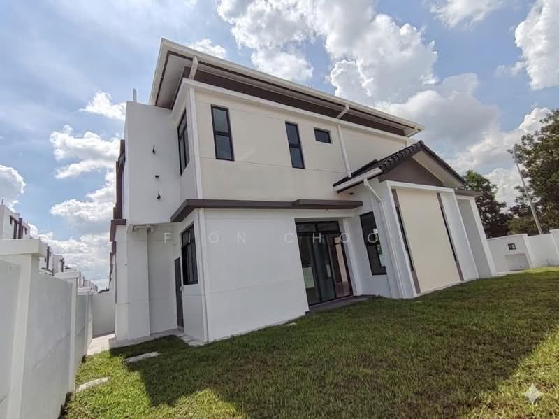 Rumah Teres 2 Tingkat untuk Dijual di Taman Pelangi Indah (Ulu Tiram) - Fion Choo - PropertyGuru.com.my