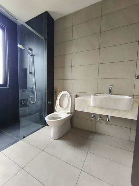 Semi-Detached House for Sale in Telok Panglima Garang (Selangor) - Michelle Lee - Bathroom - PropertyGuru.com.my