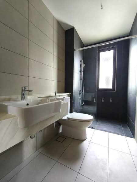 Semi-Detached House for Sale in Telok Panglima Garang (Selangor) - Michelle Lee - Bathroom - PropertyGuru.com.my