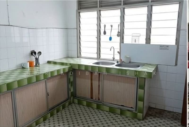 Rumah Teres 1 Tingkat untuk Dijual di Seksyen 51a (Petaling Jaya) - Nur Adibah Ishak - PropertyGuru.com.my