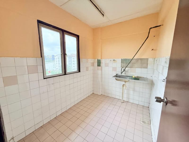 Flat for Sale at Flat PKNS Seksyen 19 - Hairi Halim - PropertyGuru.com.my