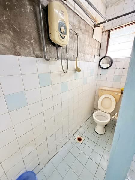 Flat for Sale at Flat PKNS Seksyen 19 - Hairi Halim - PropertyGuru.com.my