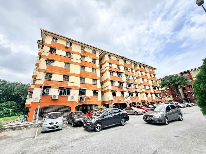 Flat for Sale at Flat PKNS Seksyen 19 - Hairi Halim - PropertyGuru.com.my