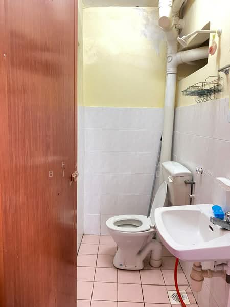 Pangsapuri untuk Dijual di Anggerik Apartment - Faliyana binti Muda - PropertyGuru.com.my