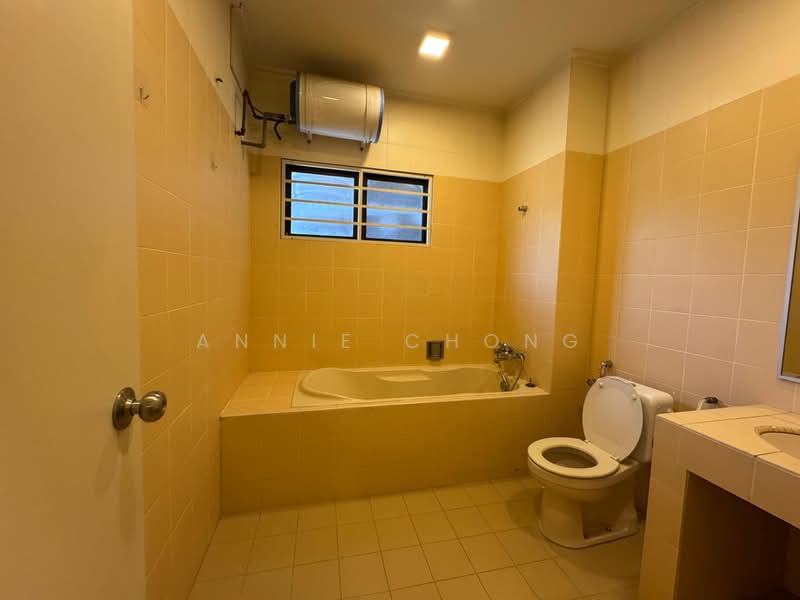 Bungalow for Sale in Ampang Jaya (Ampang) - Annie Chong - Bathroom - PropertyGuru.com.my