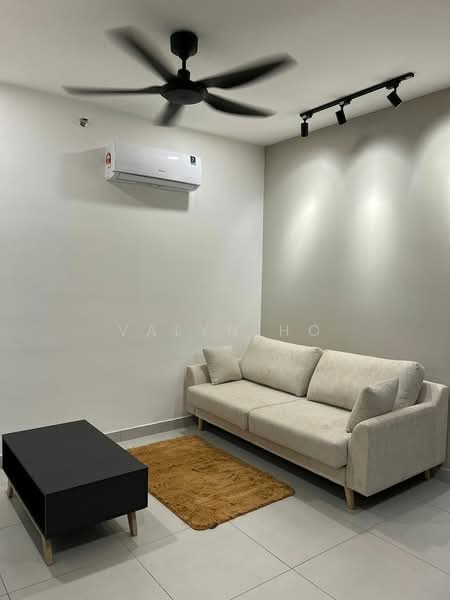 Servis Apartment untuk Disewa di Dorsett Waterfront Subang - Valyn Ho - Living Room - PropertyGuru.com.my