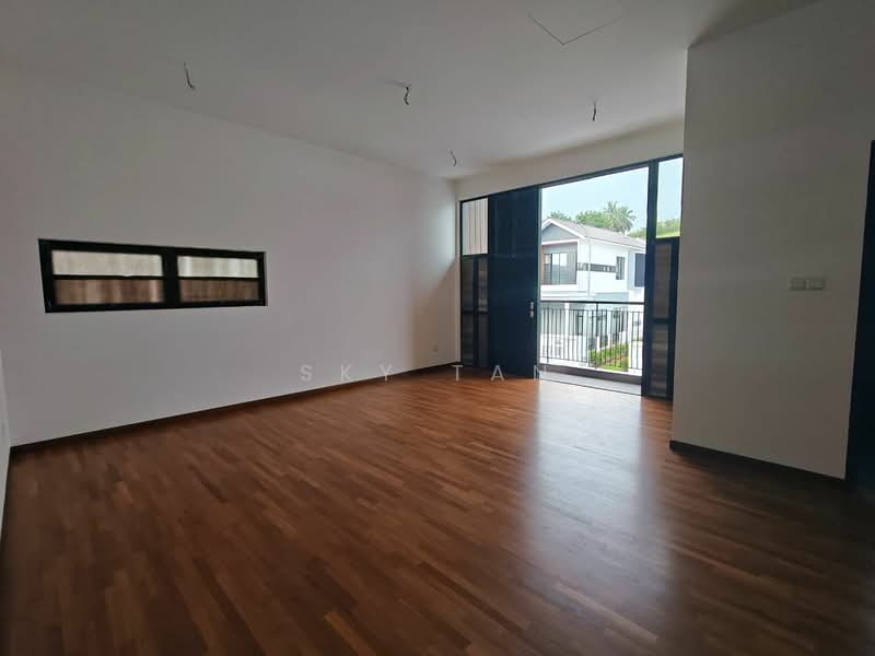 Cluster House for Sale in Austin Crest (Johor Bahru) - Sky Tan - Living Room - PropertyGuru.com.my